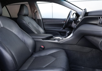 Подержанный автомобиль Toyota Camry Sedan 2021 года (13 фото)