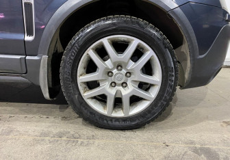 Подержанный автомобиль Opel Antara 2008 года (17 фото)