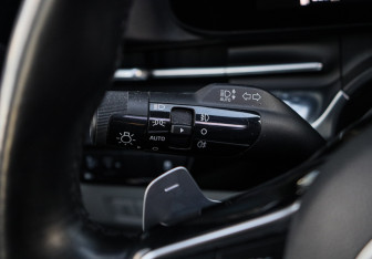Подержанный автомобиль Kia Carnival 2021 года (33 фото)