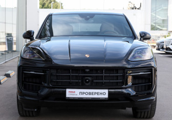 Подержанный автомобиль Porsche Cayenne 2025 года (2 фото)