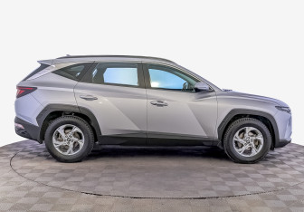 Подержанный автомобиль Hyundai Tucson 2021 года (4 фото)