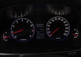 Подержанный автомобиль Hyundai Grandeur 2007 года (10 фото)