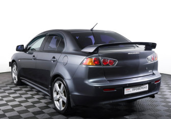 Подержанный автомобиль Mitsubishi Lancer Sedan 2008 года (7 фото)