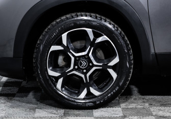 Подержанный автомобиль Citroen C5 Aircross 2022 года (15 фото)