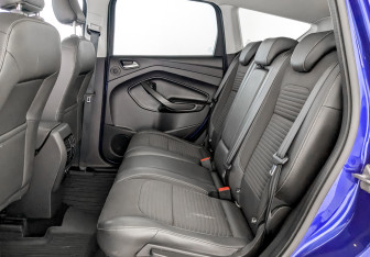 Подержанный автомобиль Ford Kuga 2017 года (12 фото)