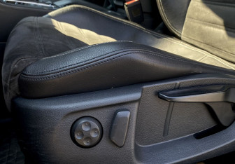 Подержанный автомобиль Volkswagen Passat CC 2012 года (20 фото)