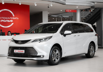 Новый Toyota Sienna 2024 (2 фото)