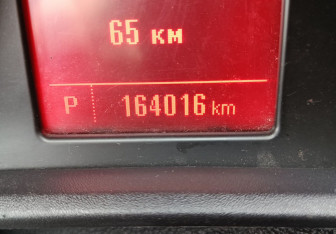 Подержанный автомобиль Opel Astra Wagon 2011 года (17 фото)