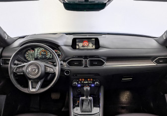 Подержанный автомобиль Mazda CX-5 2019 года (14 фото)