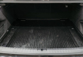 Подержанный автомобиль Audi A6 Wagon 2021 года (14 фото)