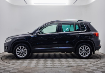 Подержанный автомобиль Volkswagen Tiguan 2014 года (2 фото)