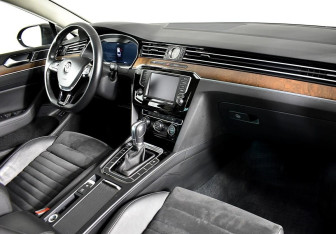 Подержанный автомобиль Volkswagen Passat Sedan 2017 года (7 фото)