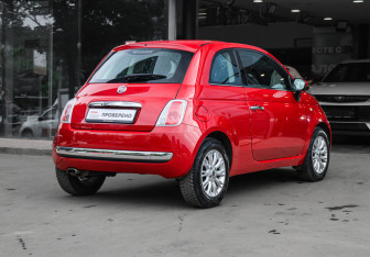Подержанный автомобиль Fiat 500 Hatchback 2012 года (4 фото)