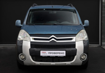 Подержанный автомобиль Citroen Berlingo 2010 года (2 фото)
