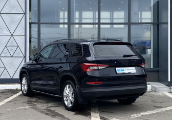 Подержанный автомобиль Skoda Kodiaq 2019 года (7 фото)