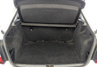 Подержанный автомобиль Skoda Rapid Liftback 2019 года (10 фото)