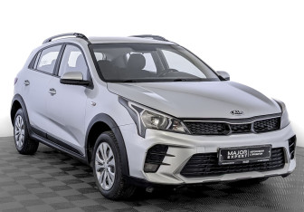 Подержанный автомобиль Kia Rio Hatchback 2021 года (3 фото)