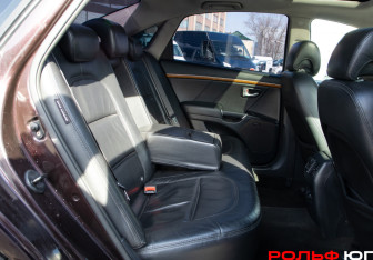 Подержанный автомобиль Hyundai Grandeur 2007 года (8 фото)