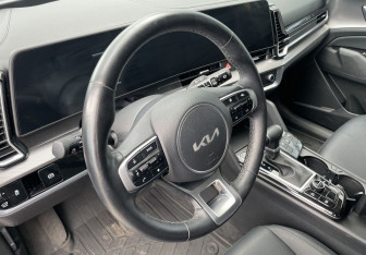 Подержанный автомобиль Kia Sportage 2022 года (14 фото)