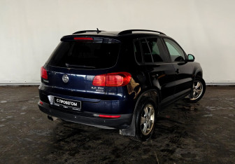 Подержанный автомобиль Volkswagen Tiguan 2011 года (5 фото)