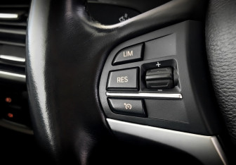 Подержанный автомобиль BMW X5 2018 года (29 фото)