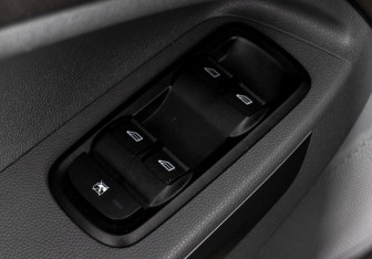 Подержанный автомобиль Ford EcoSport 2017 года (15 фото)