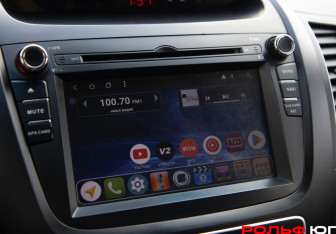 Подержанный автомобиль Kia Sorento 2013 года (17 фото)