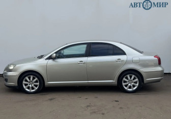 Подержанный автомобиль Toyota Avensis Sedan 2008 года (5 фото)