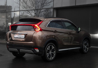 Подержанный автомобиль Mitsubishi Eclipse Cross 2018 года (5 фото)
