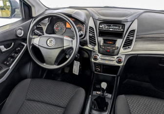 Подержанный автомобиль SsangYong Actyon 2014 года (26 фото)