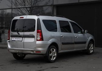 Подержанный автомобиль LADA (ВАЗ) Largus Wagon 2013 года (5 фото)
