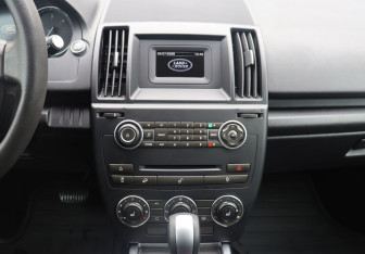 Подержанный автомобиль Land Rover Freelander 2013 года (18 фото)