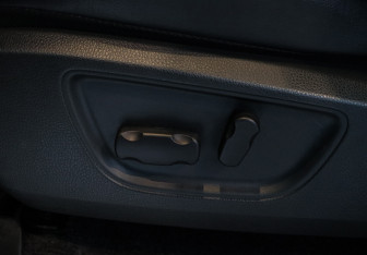 Подержанный автомобиль Mitsubishi L200 2023 года (13 фото)