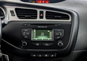 Подержанный автомобиль Kia Ceed Wagon 2014 года (15 фото)