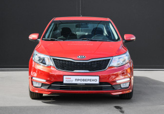Подержанный автомобиль Kia Rio Sedan 2015 года (2 фото)