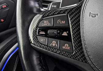 Подержанный автомобиль BMW X6 2022 года (29 фото)