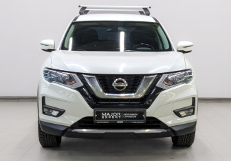 Подержанный автомобиль Nissan X-Trail 2021 года (2 фото)
