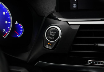 Подержанный автомобиль BMW X3 2019 года (19 фото)