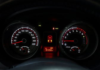 Подержанный автомобиль Mitsubishi Pajero 2021 года (15 фото)