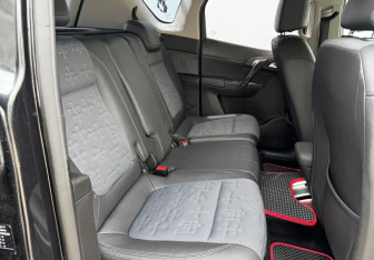 Подержанный автомобиль Opel Meriva 2012 года (11 фото)