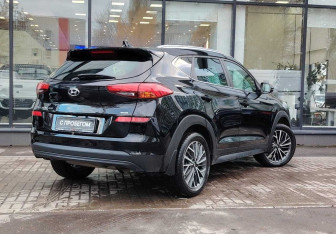 Подержанный автомобиль Hyundai Tucson 2020 года (8 фото)
