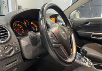 Подержанный автомобиль Opel Antara 2013 года (12 фото)