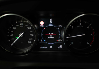 Подержанный автомобиль Land Rover Discovery Sport 2017 года (12 фото)