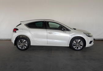 Подержанный автомобиль Citroen DS4 2012 года (8 фото)