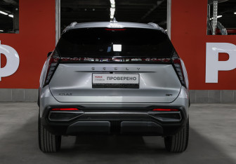 Подержанный автомобиль Geely Atlas 2024 года (6 фото)