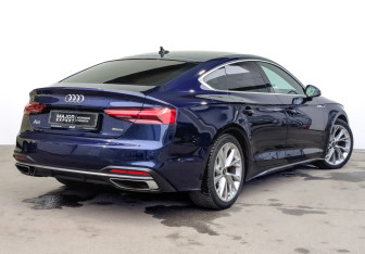 Подержанный автомобиль Audi A5 Liftback 2022 года (5 фото)