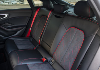 Подержанный автомобиль Audi A5 Liftback 2025 года (16 фото)