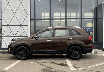 Подержанный автомобиль Kia Sorento 2019 года (8 фото)