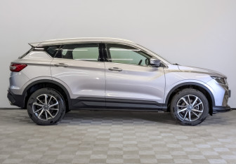 Подержанный автомобиль Geely Coolray 2023 года (4 фото)