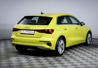 Подержанный автомобиль Audi A3 Sedan 2021 года (5 фото)